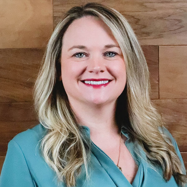 Dr Kendra Pearson